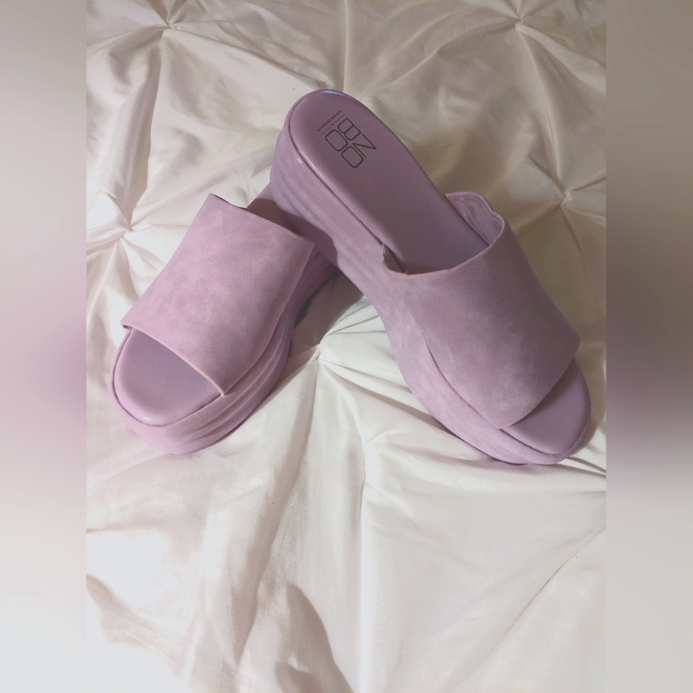 No Boundaries brand new without tags platform wedge sandals.